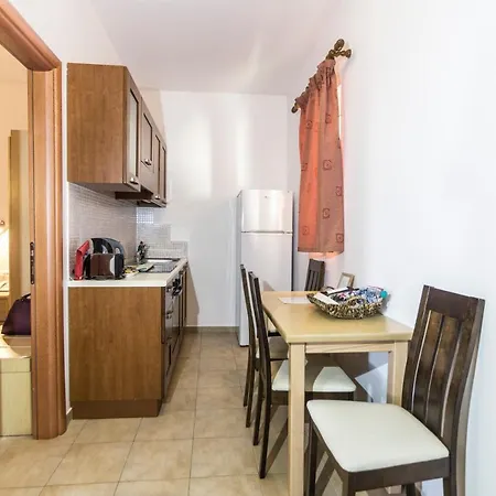 Ξενοδοχείο με διαμερίσματα Blue Sky 4*