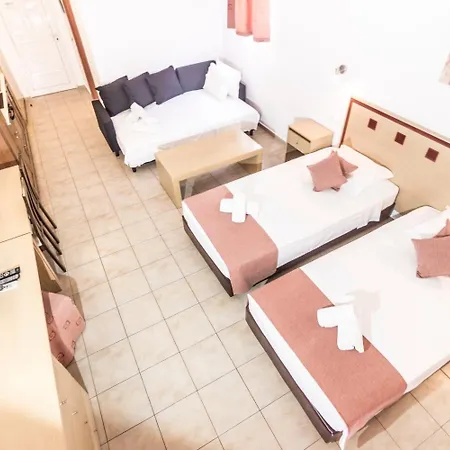 Blue Sky アパートホテル リンドス