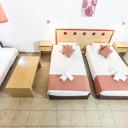 Blue Sky Aparthotel 4*