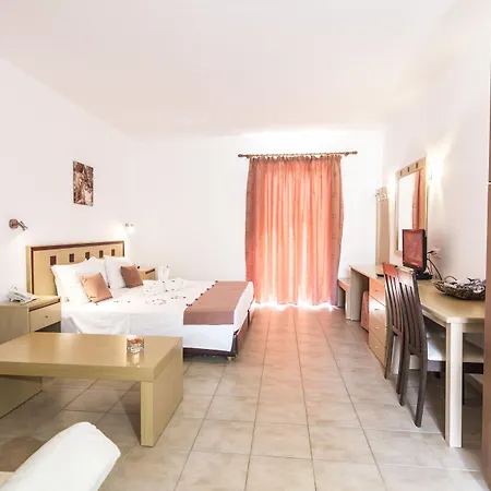 Blue Sky Aparthotel 4*