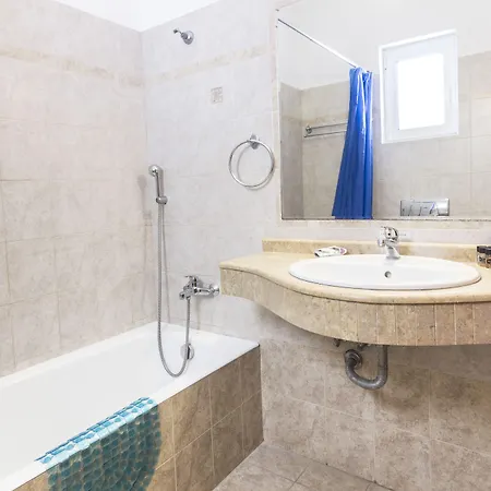 Aparthotel Blue Sky Líndos