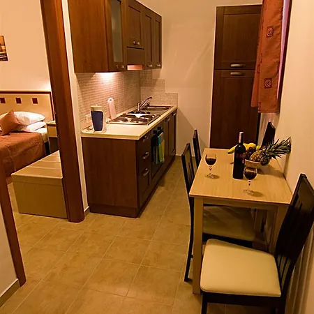 Blue Sky Hotel de apartamente 4*