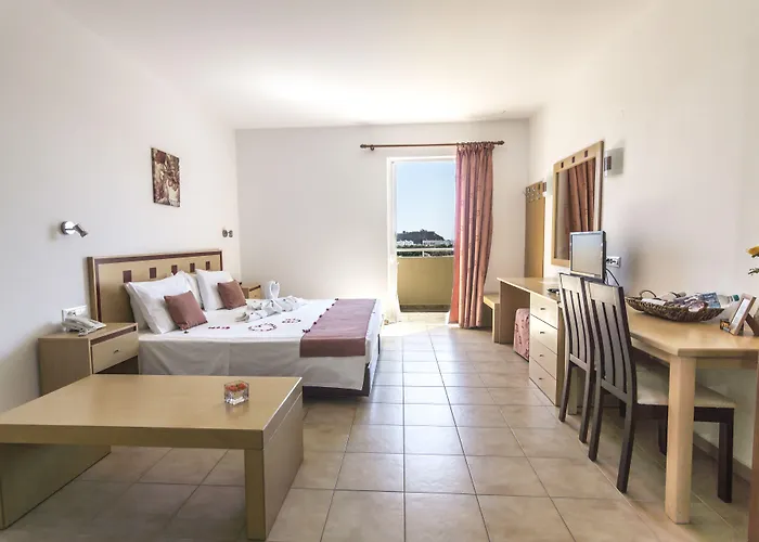 Blue Sky Apart Otel Líndos