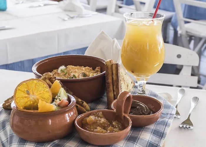 Blue Sky 4* Lindos (Rhodes)