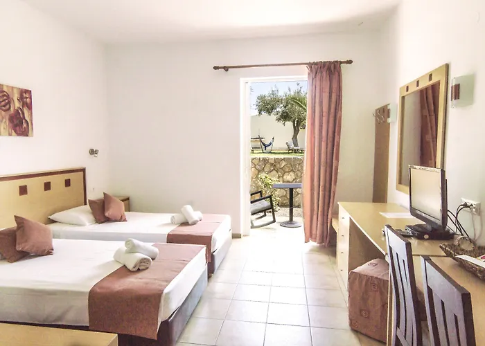 Blue Sky Apart Otel 4*