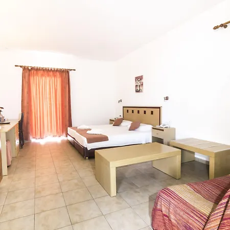 Apartahotel Blue Sky 4*