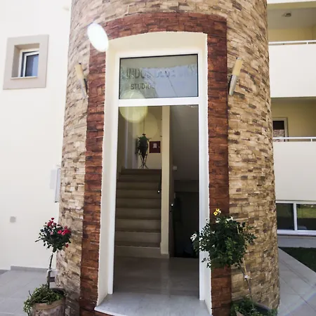 Blue Sky Apartahotel Líndos